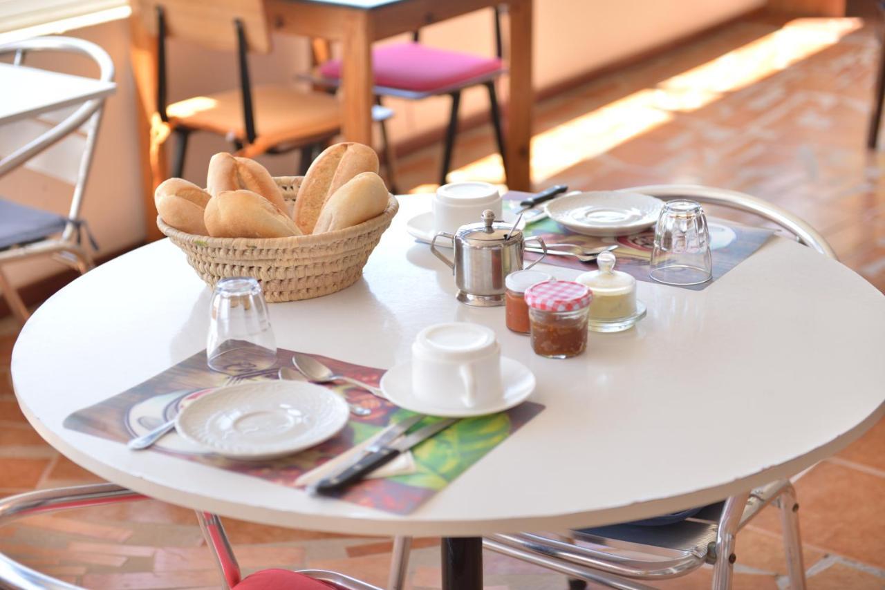 Residencial Che Guevara Bed & Breakfast Mindelo Zewnętrze zdjęcie