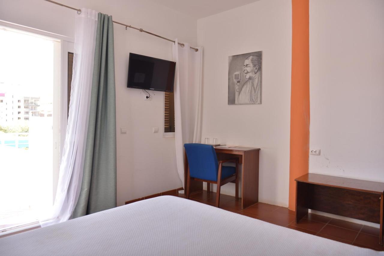 Residencial Che Guevara Bed & Breakfast Mindelo Zewnętrze zdjęcie