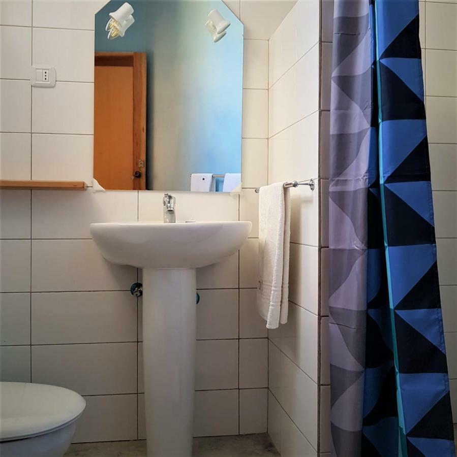 Residencial Che Guevara Bed & Breakfast Mindelo Zewnętrze zdjęcie